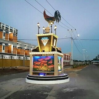 Tugu ayam jago